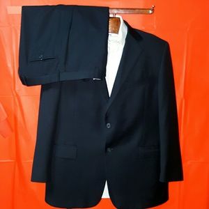 Loro Piana suit 44R / 37x28 black